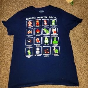 Super Mario Shirt color blue Navy good condition